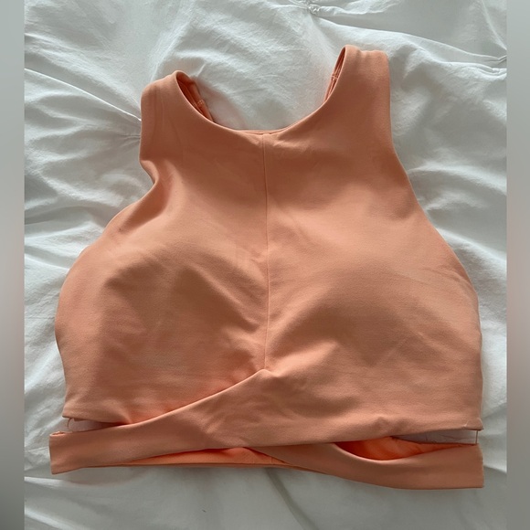 Athleta Conscious Crop Cut Out Bra - Picture 4 of 6